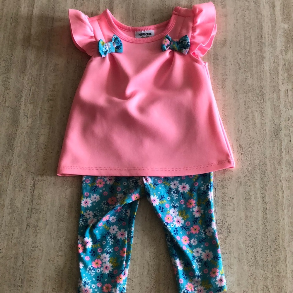 Euc Pink floral set size 12 months